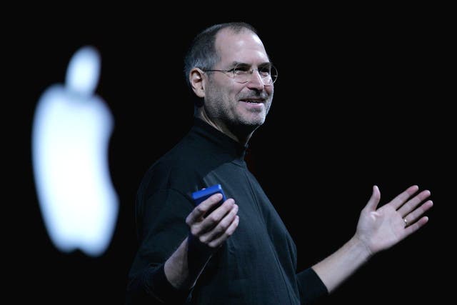 <p>Apple CEO Steve Jobs delivers a keynote address at the 2005 Macworld Expo January 11, 2005 in San Francisco, California. </p>