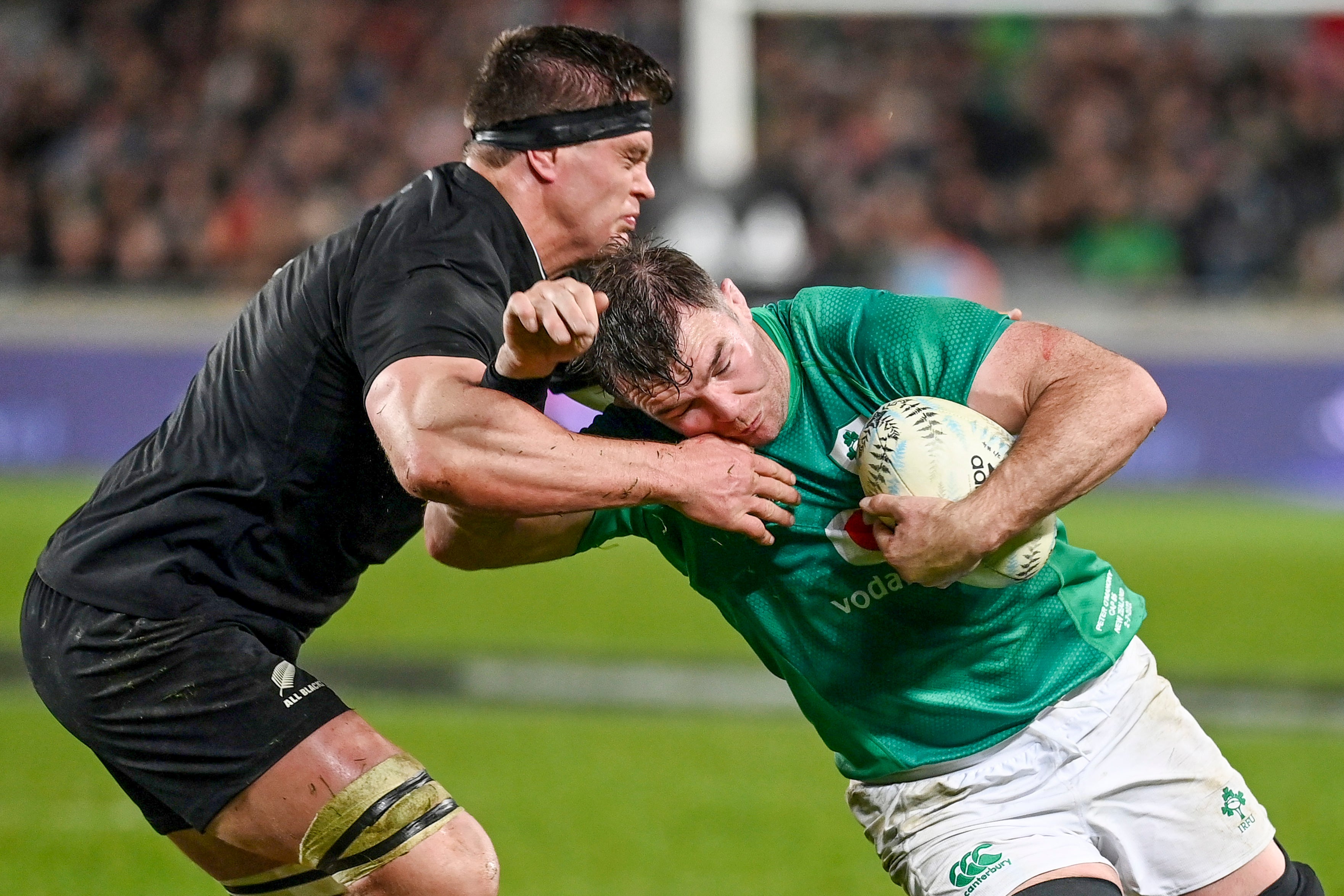 Ireland flanker Peter O’Mahony, right, was on the receiving end of a heavy challenge from New Zealand’s Scott Barrett, left (Andrew Cornaga/AP/PA)
