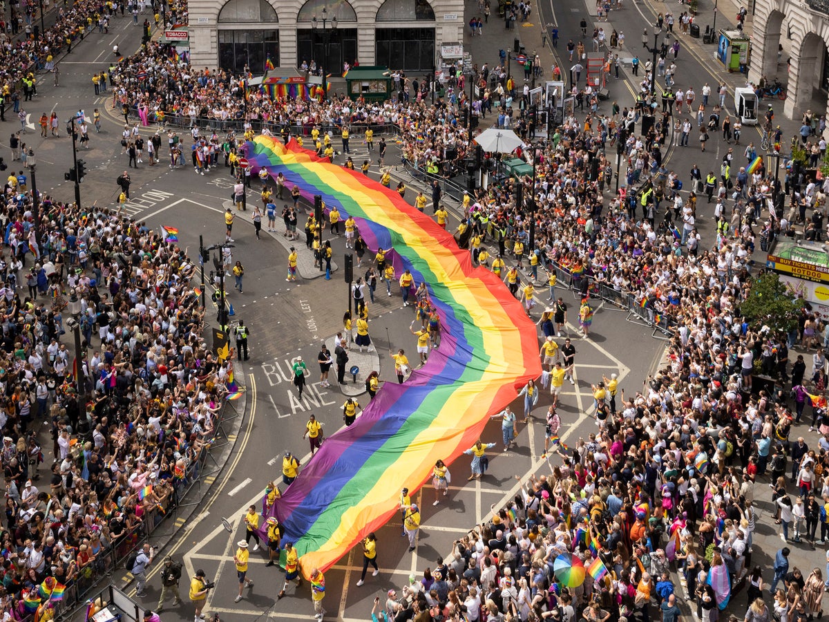 Pride in London - live: Dame Kelly Holmes and Emily Sandé join capital’s biggest march 