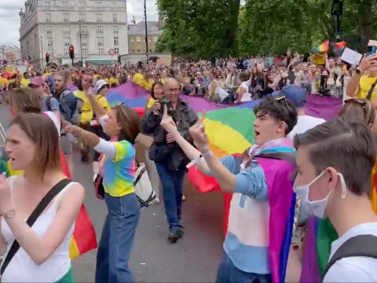 Heartstopper stars give middle finger to homophobic protesters at Pride in London