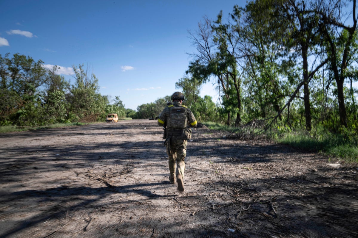 Governor: Russians gaining foothold in pivotal Ukraine city