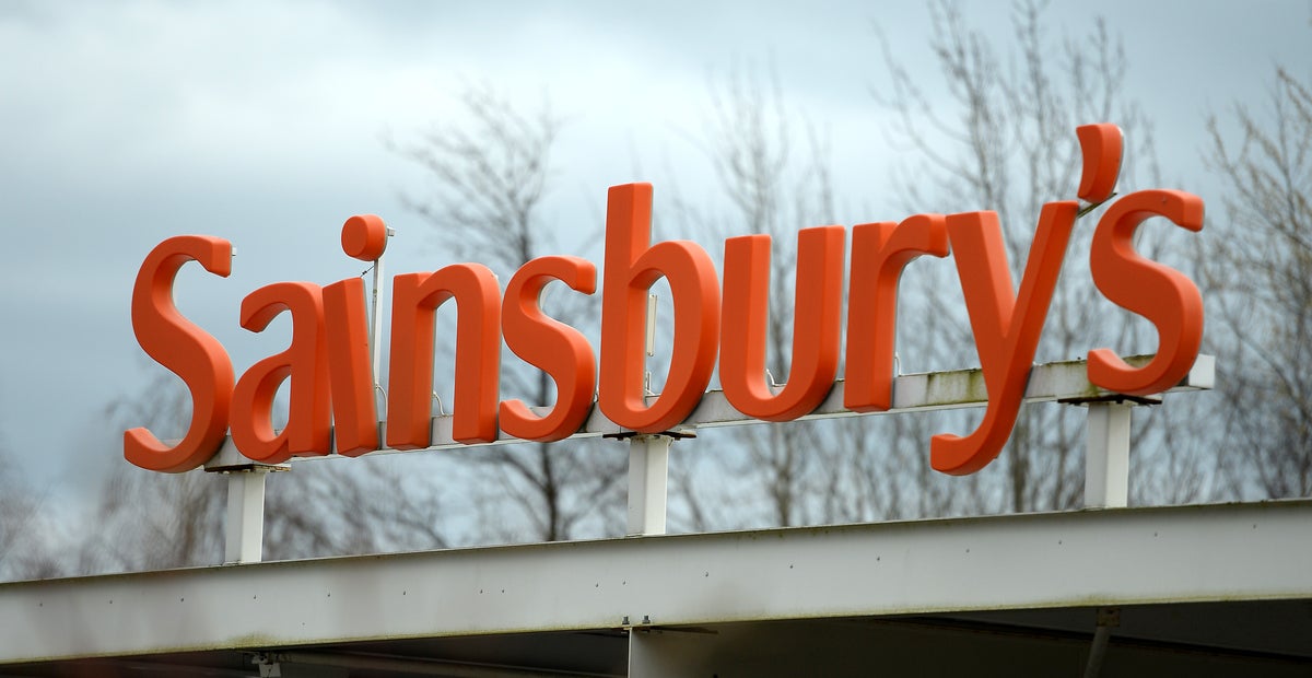 Sainsbury’s and M&S set to face shareholder pressure over pay