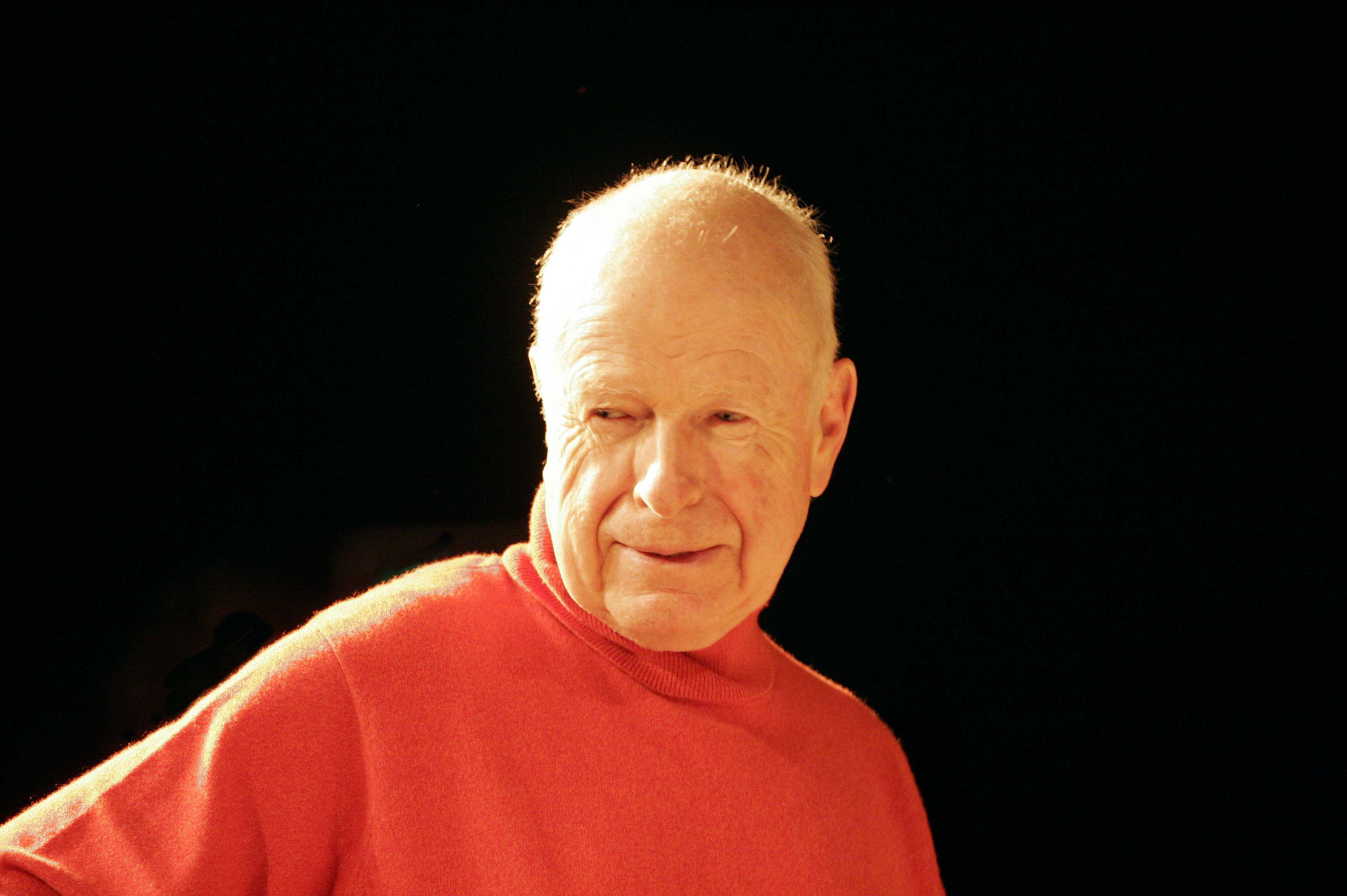 Peter Brook directing ‘Ta Main Dans La Mienne’ in 2005