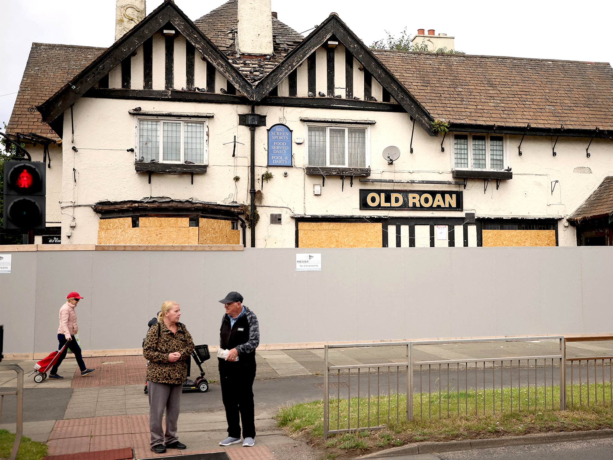 Hundreds of pubs vanished from communities in England and Wales in the first six months of 2022