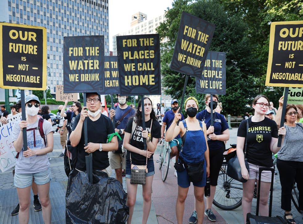 <p>Members of Extinction Rebellion demonstrate Supreme Court decision that diluted EPA’s ability to regulate carbon emissions</p>