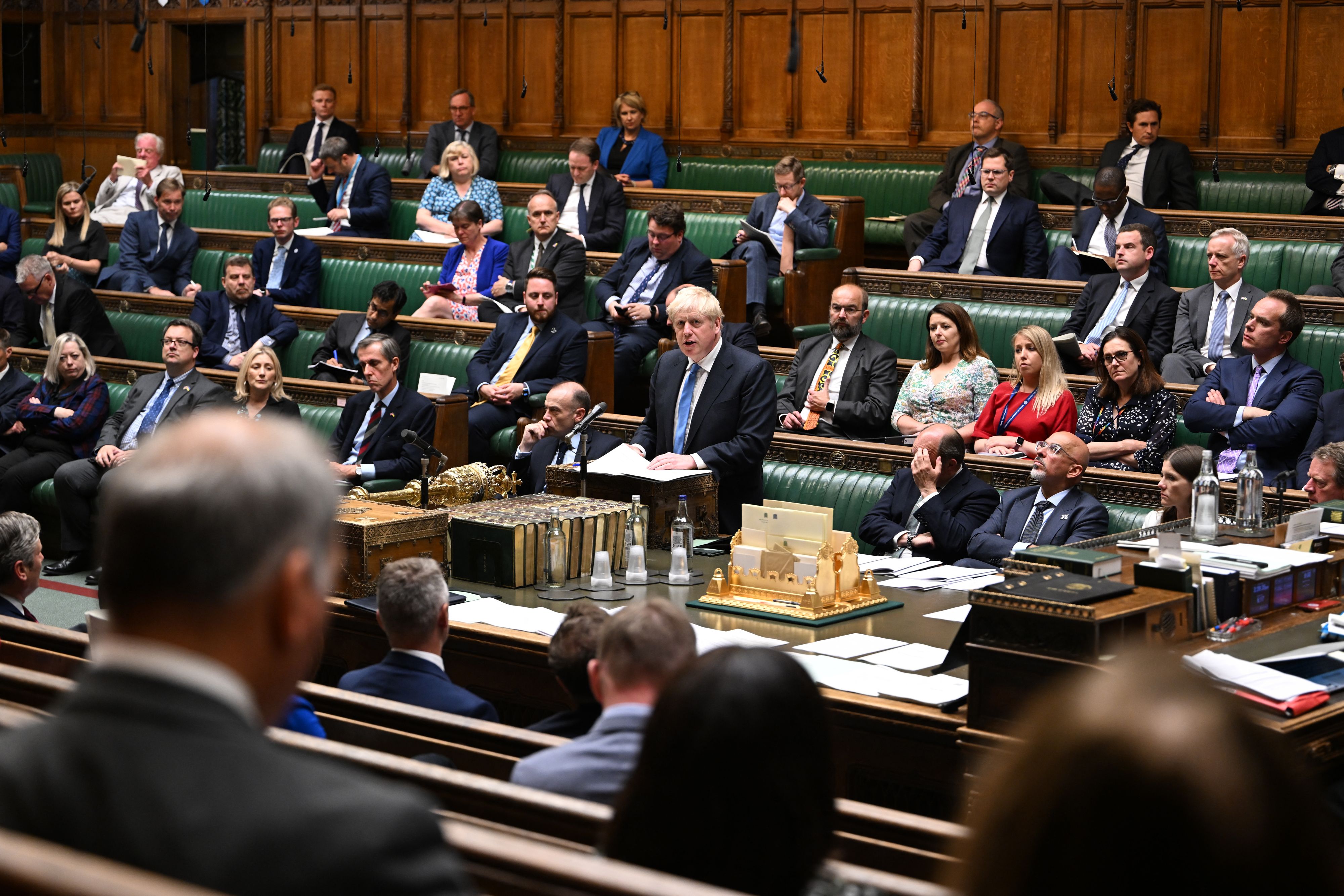 <p>Create an HR department, a staff handbook, and a modern workplace – and get started now</p>