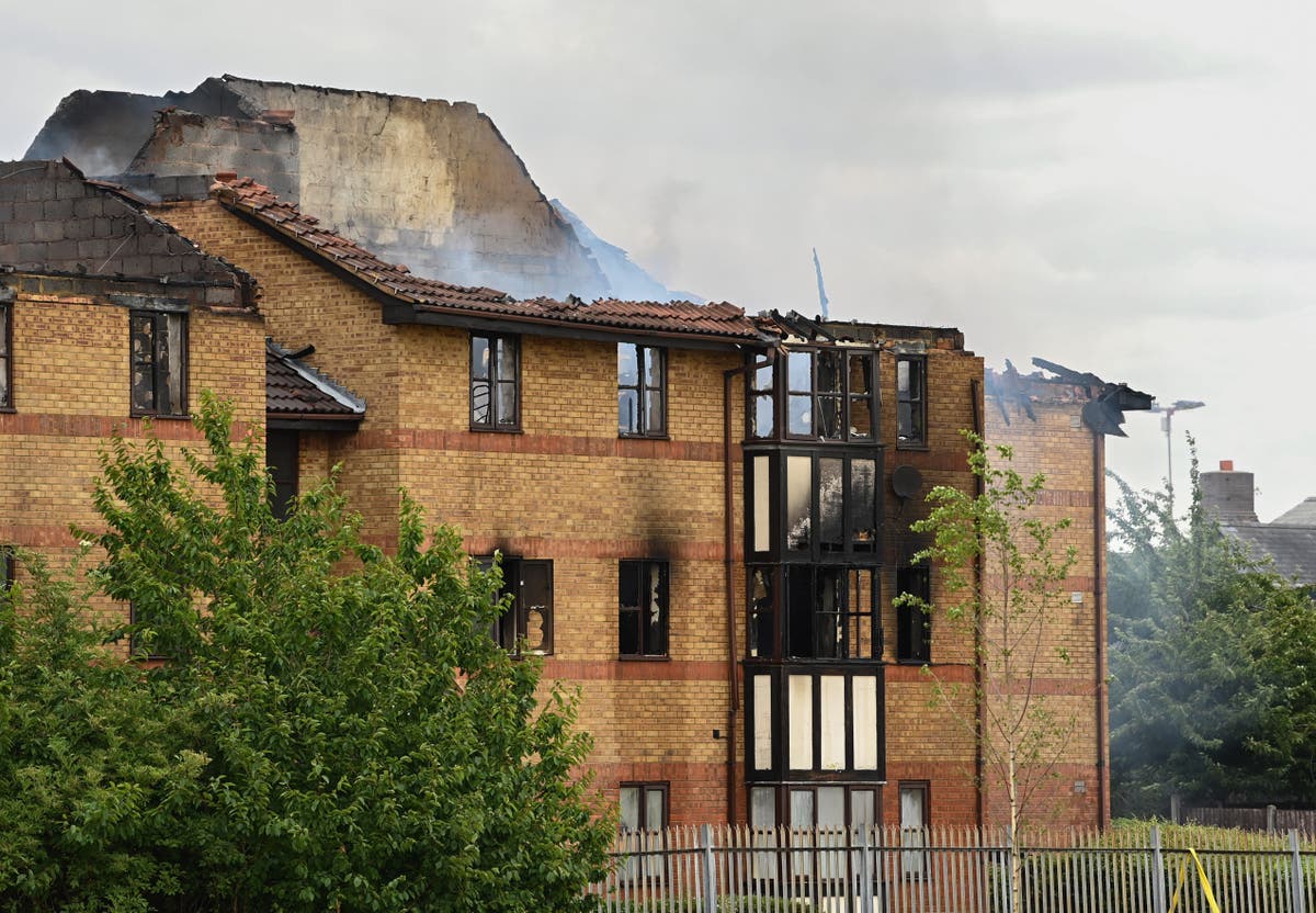 Resident describes explosion and aftermath of fire at Bedford flats