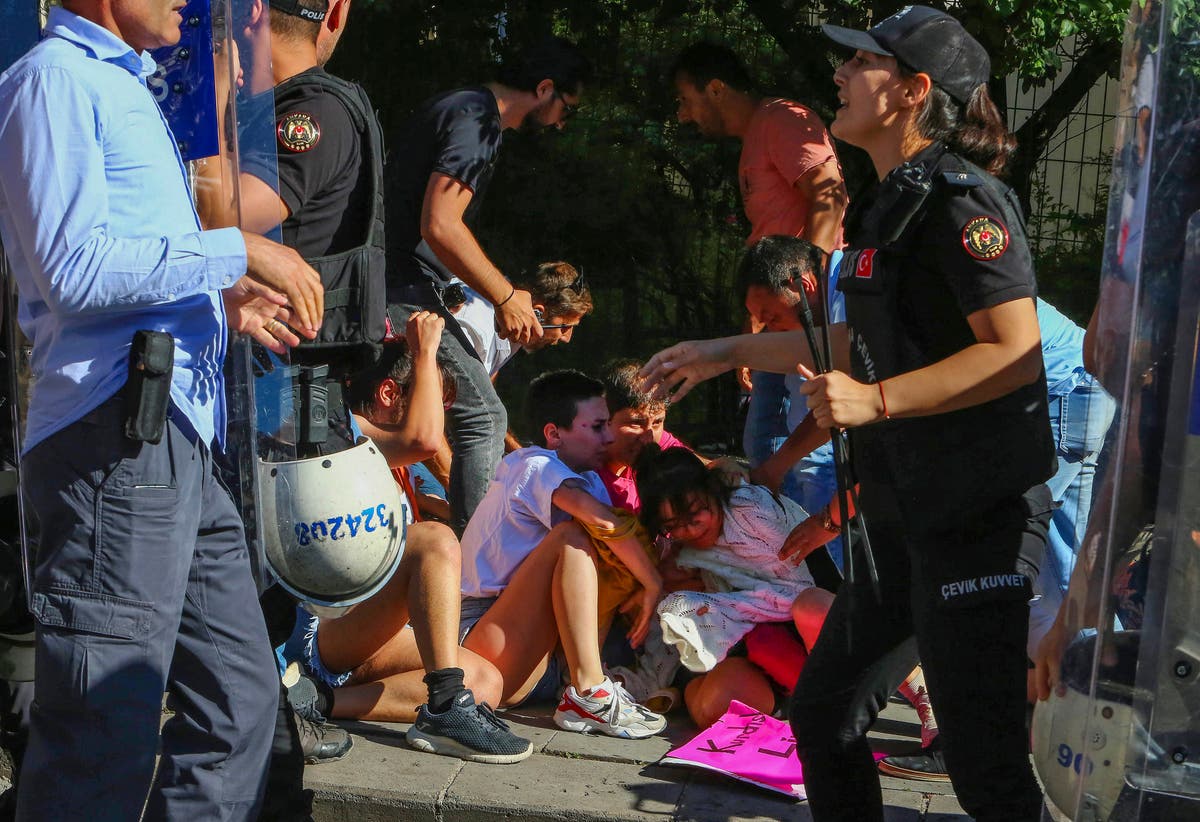 Turkish police break up LGBTQ Pride march; 30 detained