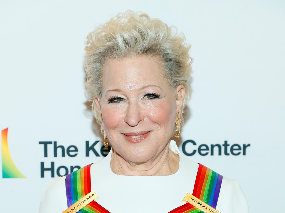 Bette Midler condemned for sharing ‘racist’ photoshopped image of Supreme Court