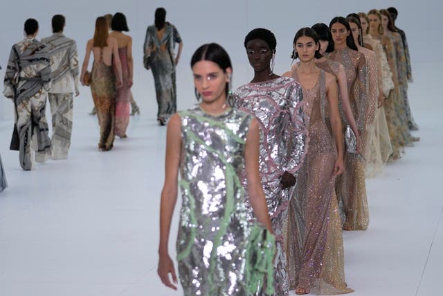MODA-PARÍS-FENDI