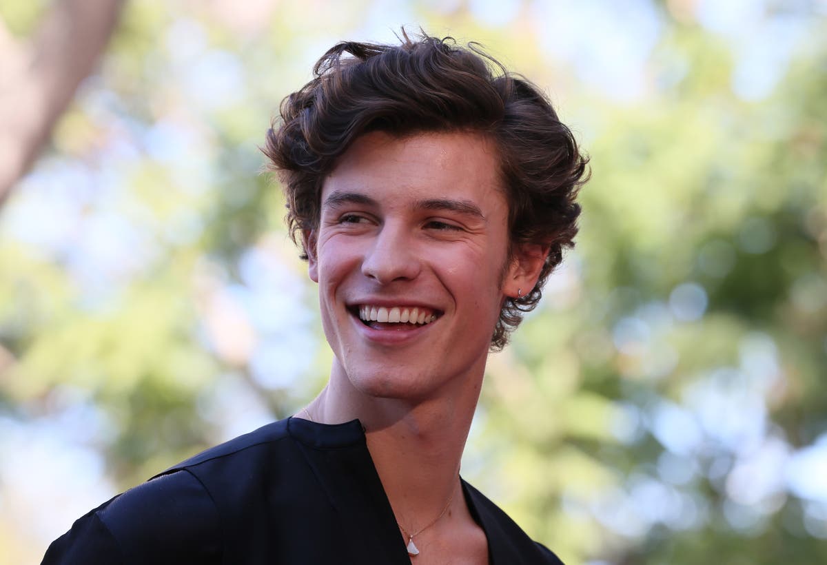 Shawn Mendes says he has reached &lsquo;breaking point&rsquo; as he announces break from tour to prioritise mental health