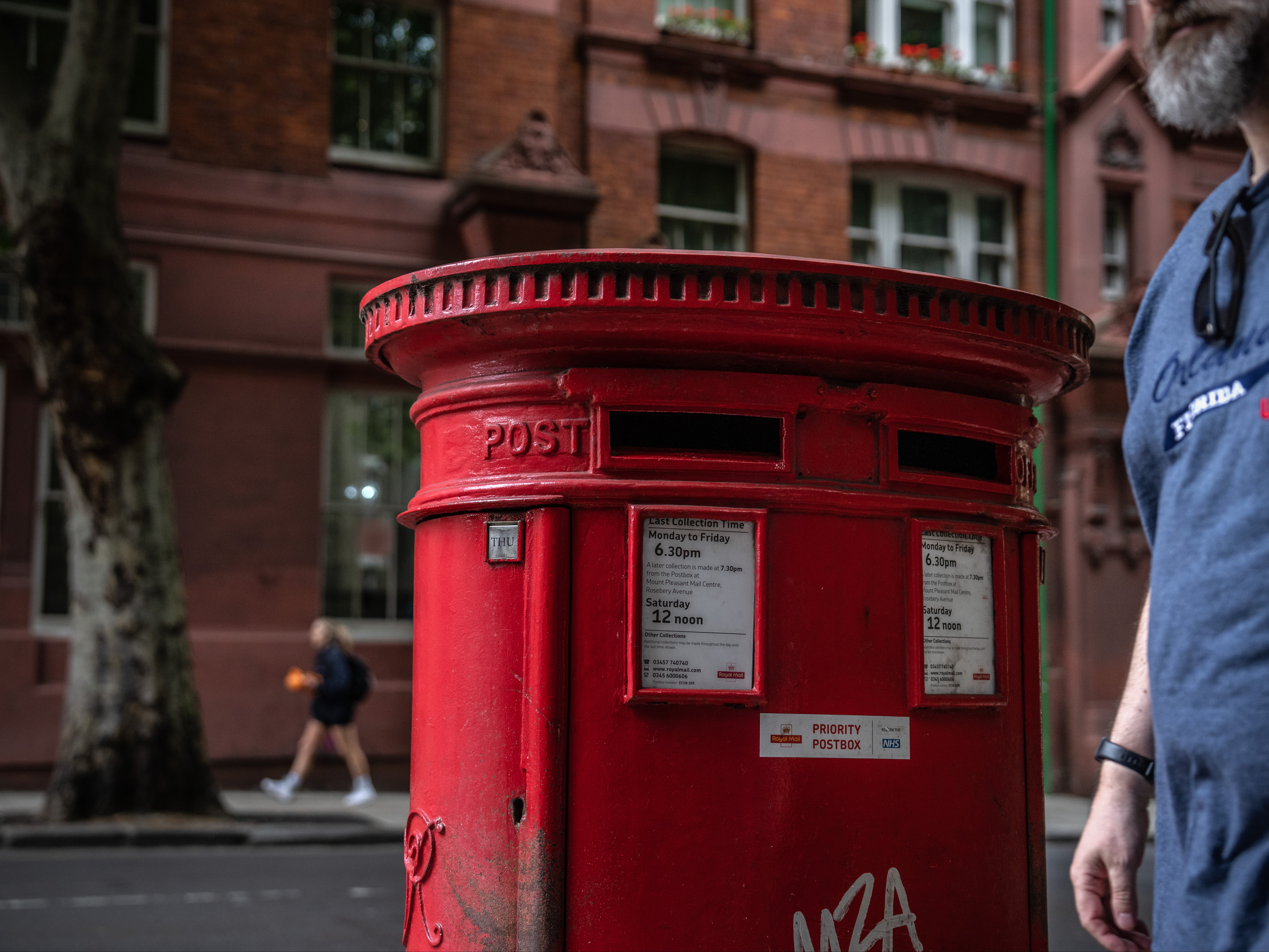 Managers at Royal Mail are set to strike