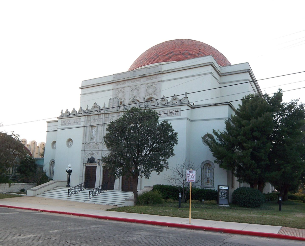 Temple Beth-El in San Antonio Texas has suspended services over a credible security threat