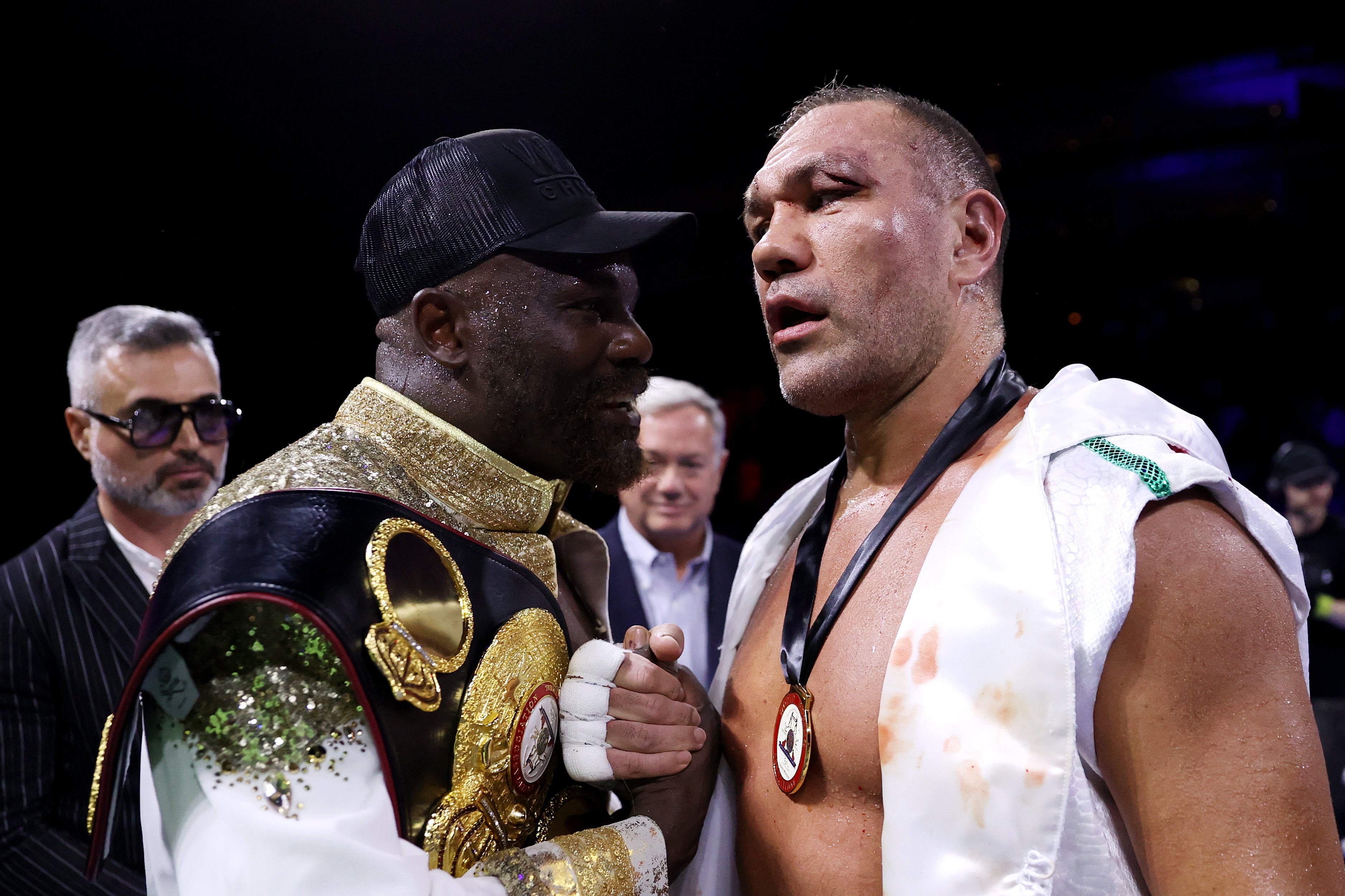 Derek Chisora beats Kubrat Pulev by split decision as brutal bout goes the distance The Independent