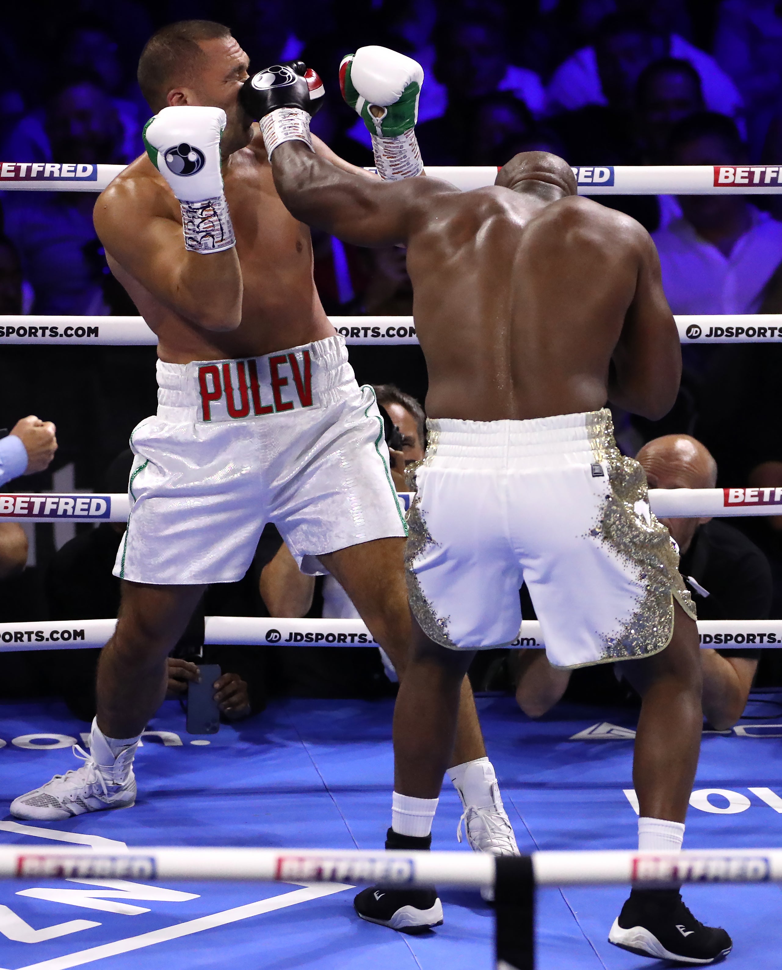 Derek Chisora (right) beat favourite Kubrat Pulev on points in their heavyweight contest at the O2 Arena (Bradley Collyer/PA)