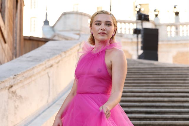<p>Fans praise Florence Pugh after she defends herself from body-shamers</p>