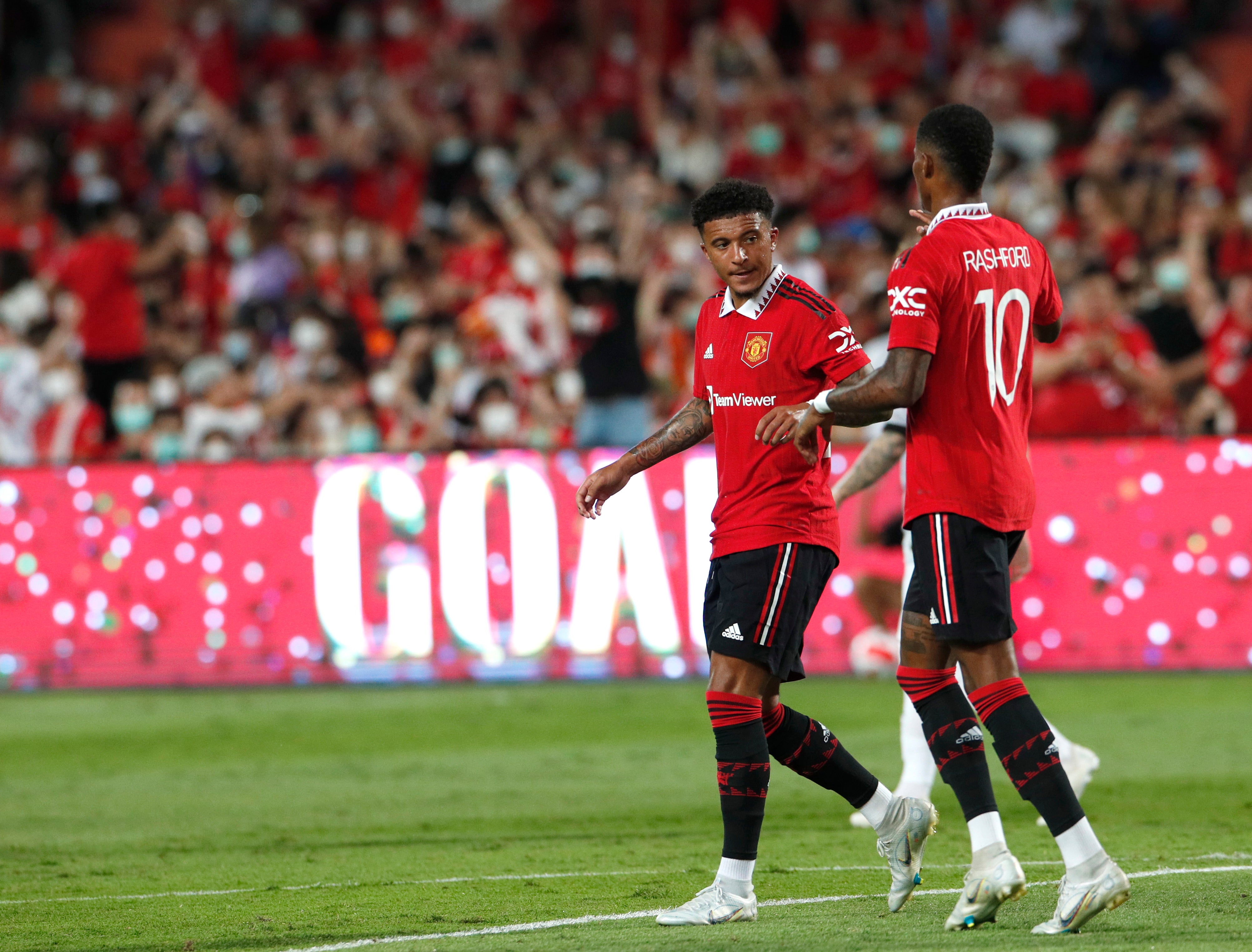 Fernandes and Sancho give Manchester United friendly win over Arsenal