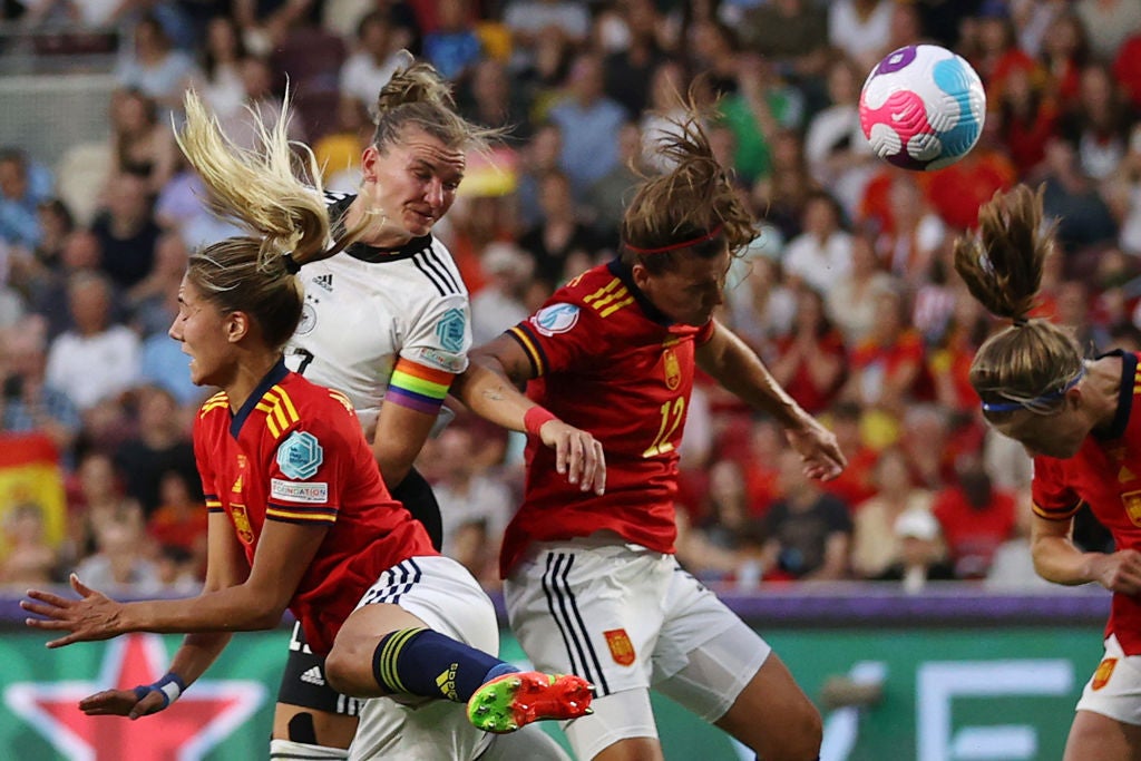 Popp wins the header to score Germany’s second