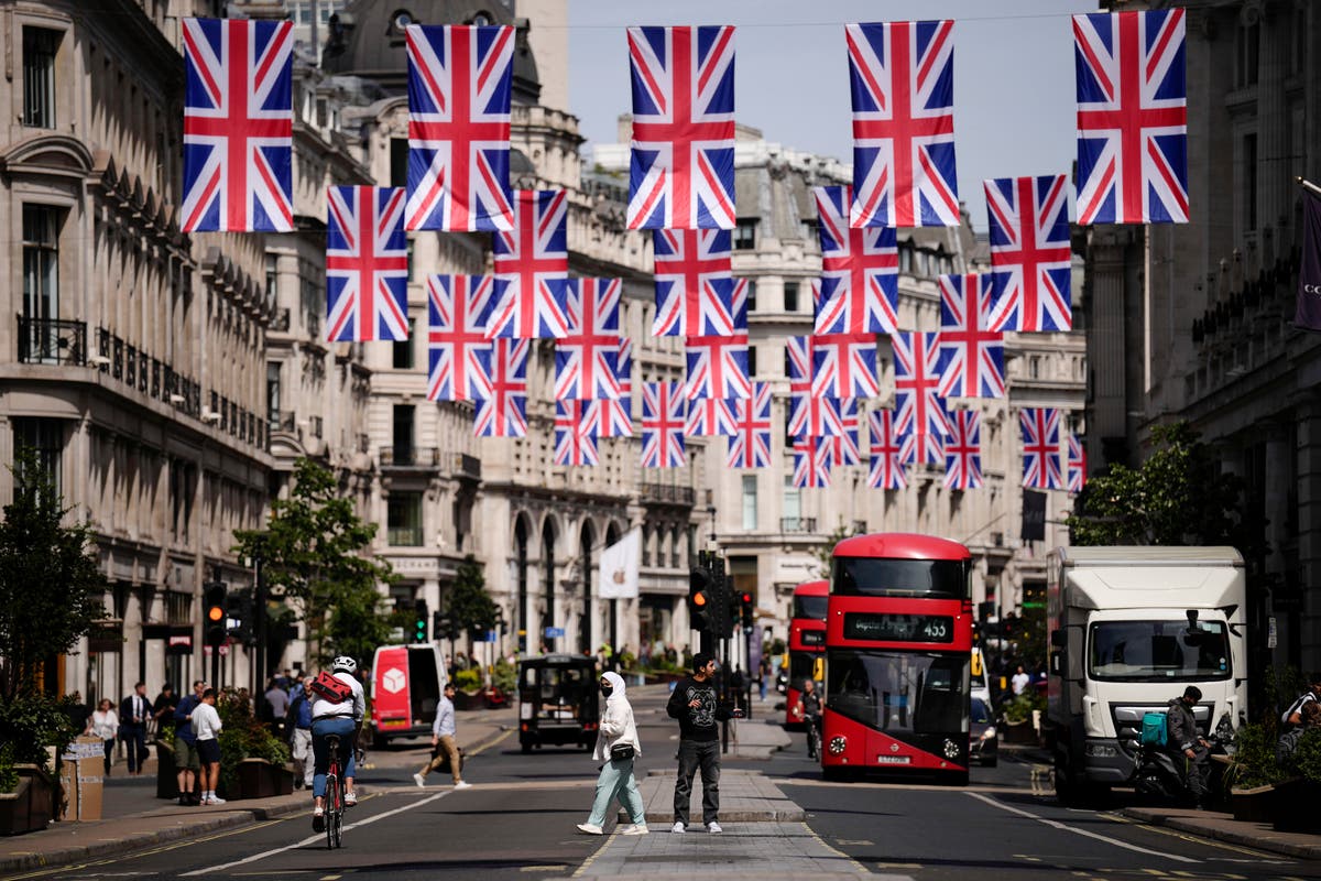 UK inflation surges to new 40-year high of 9.4%