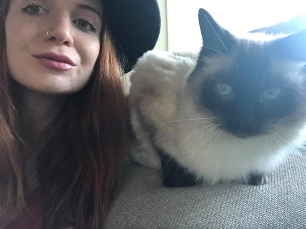 Australian woman interrogated about abortion status before being deported from US over visa issue Australian woman interrogated about abortion status before being deported from US over visa issue