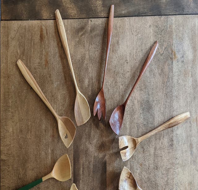 Green Wood vs Dry Wood for Spoon Carving - The Spoon Crank