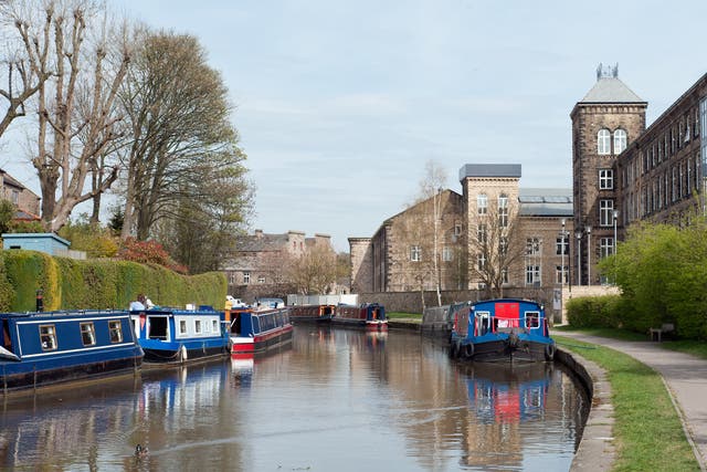 <p>Boats could become stuck on parts of the UK’s longest canal amid water shortages</p>