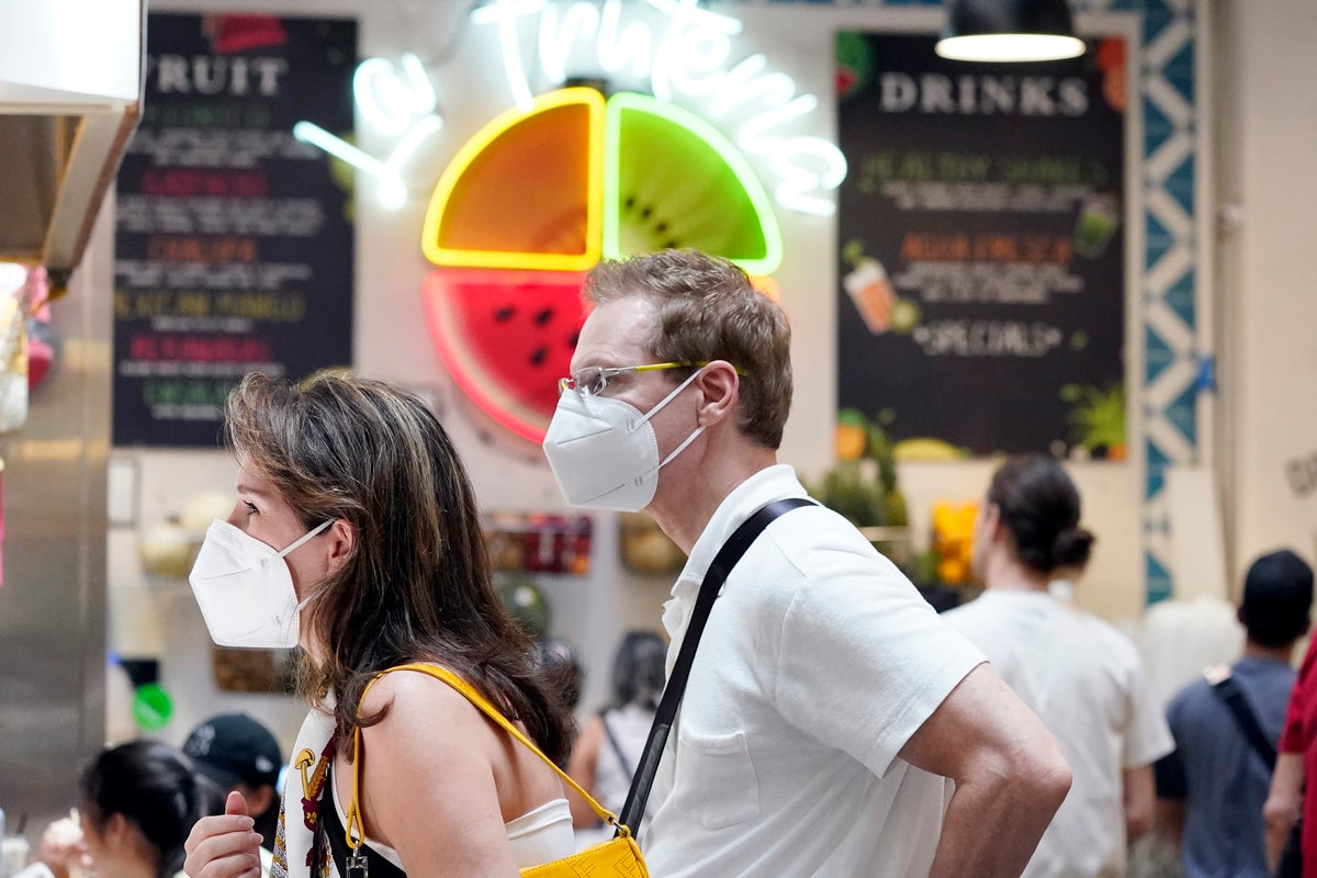https://static.independent.co.uk/2022/07/14/05/Virus_Outbreak_California_53105.jpg?width=1200&height=800&crop=1200:800