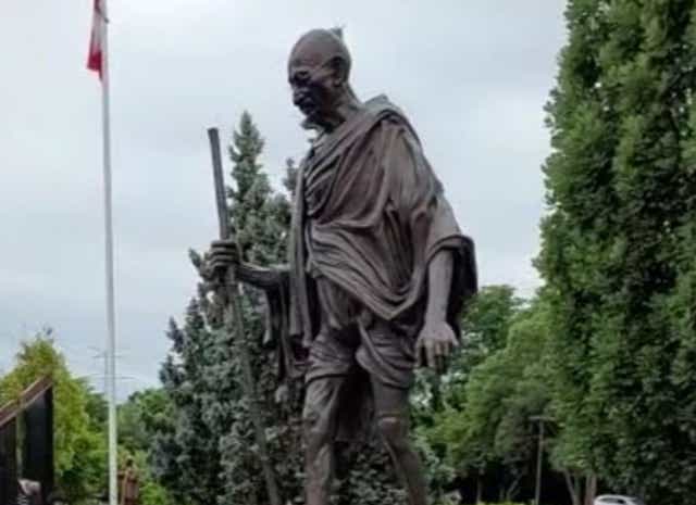 <p>Gandhi statue vandalised at Vishnu temple around Yonge Street and Garden Avenue in Toronto</p>
