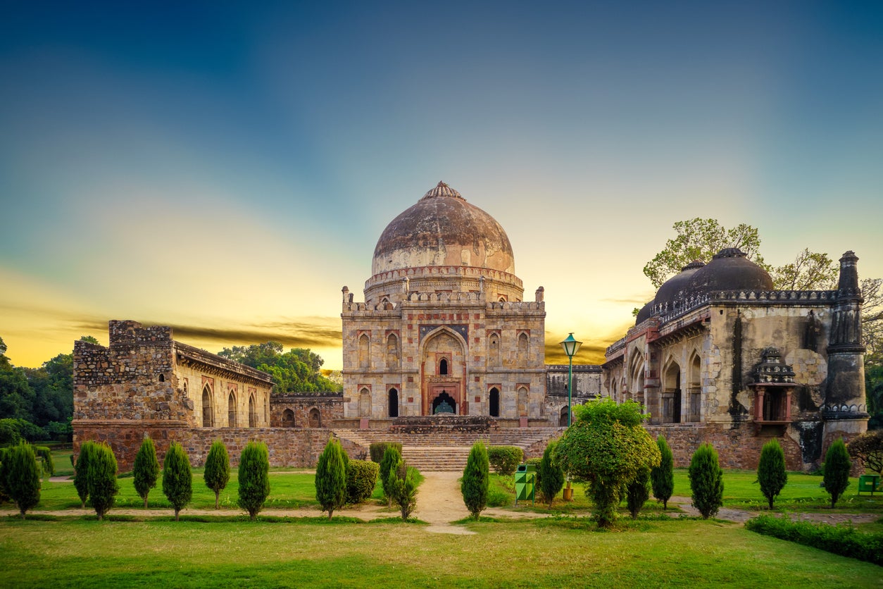 Lodi Gardens is packed with 15th-century tombs
