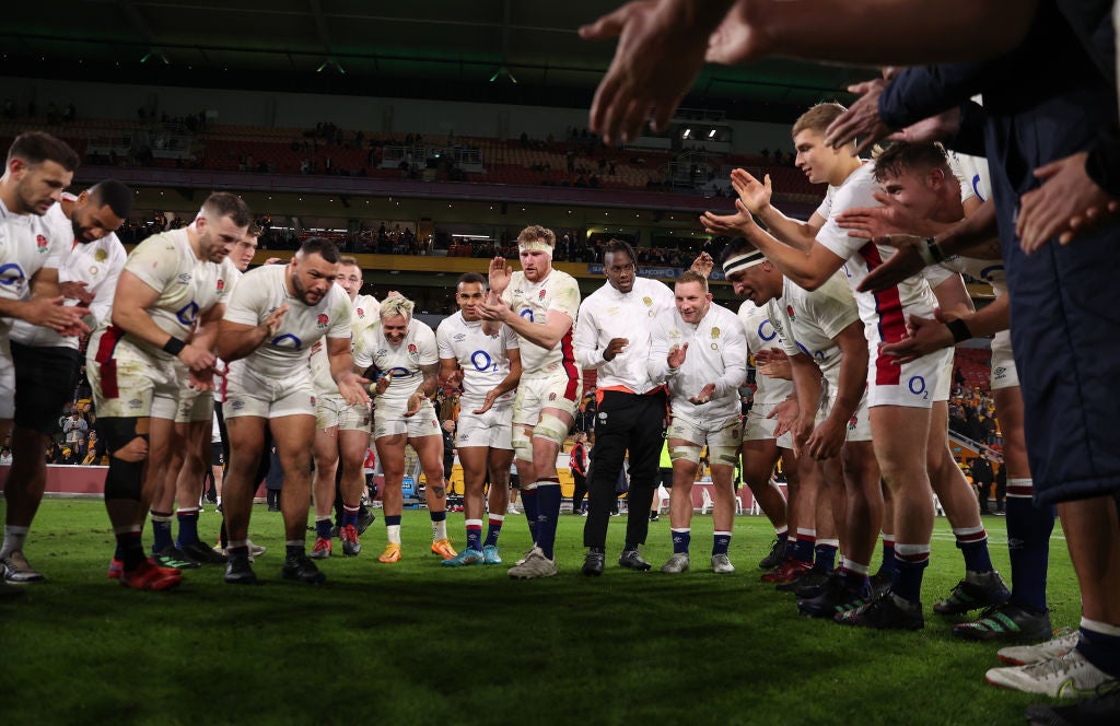 England are looking to repeat their series win in Australia of six years ago