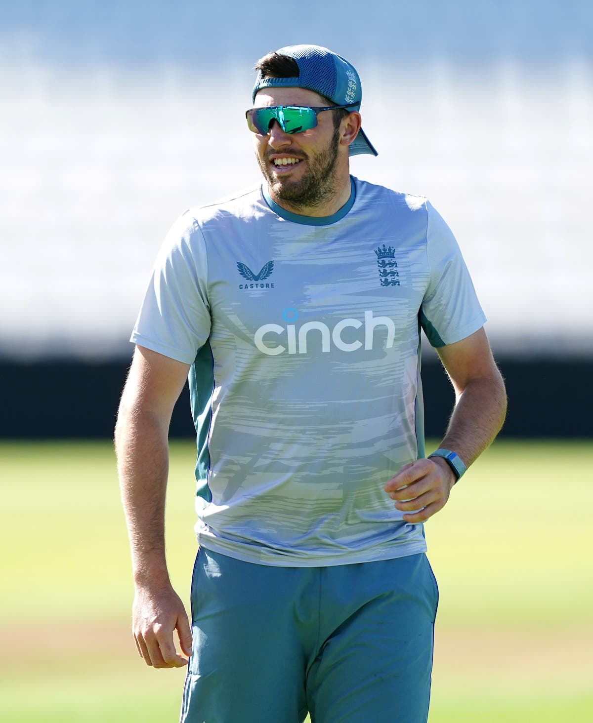 Jamie Overton claims six wickets as Surrey overcome Yorkshire in Scarborough Jamie Overton claims six wickets as Surrey overcome Yorkshire in Scarborough