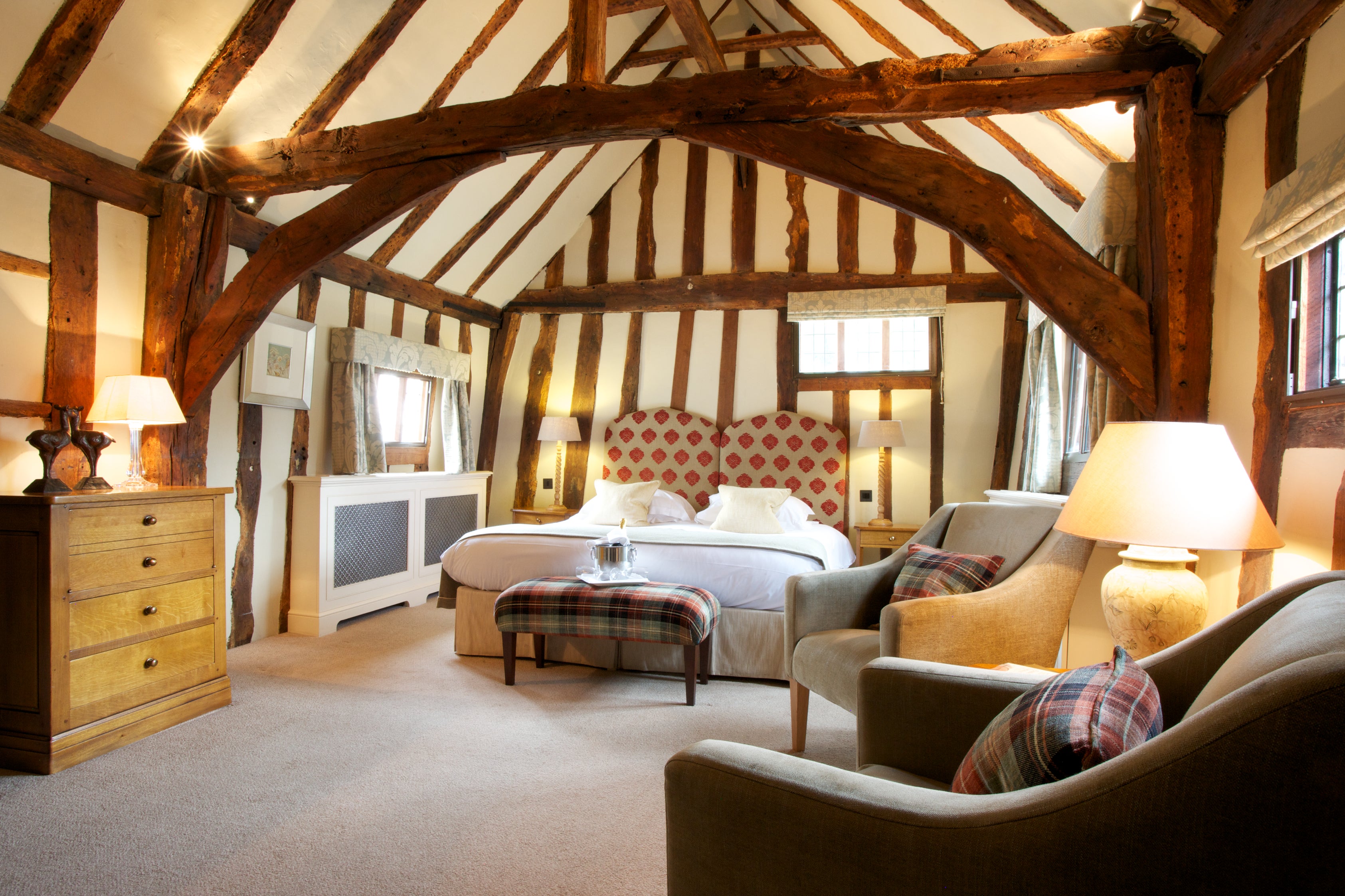 Exposed beams give the Swan a cosy cottage vibe
