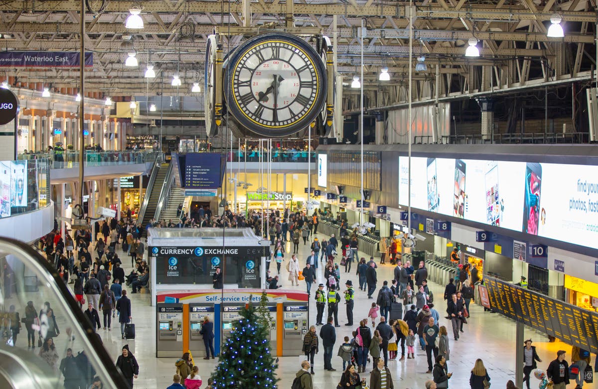 Hybrid working continues to hamper railways’ post-Covid recovery | Simon Calder