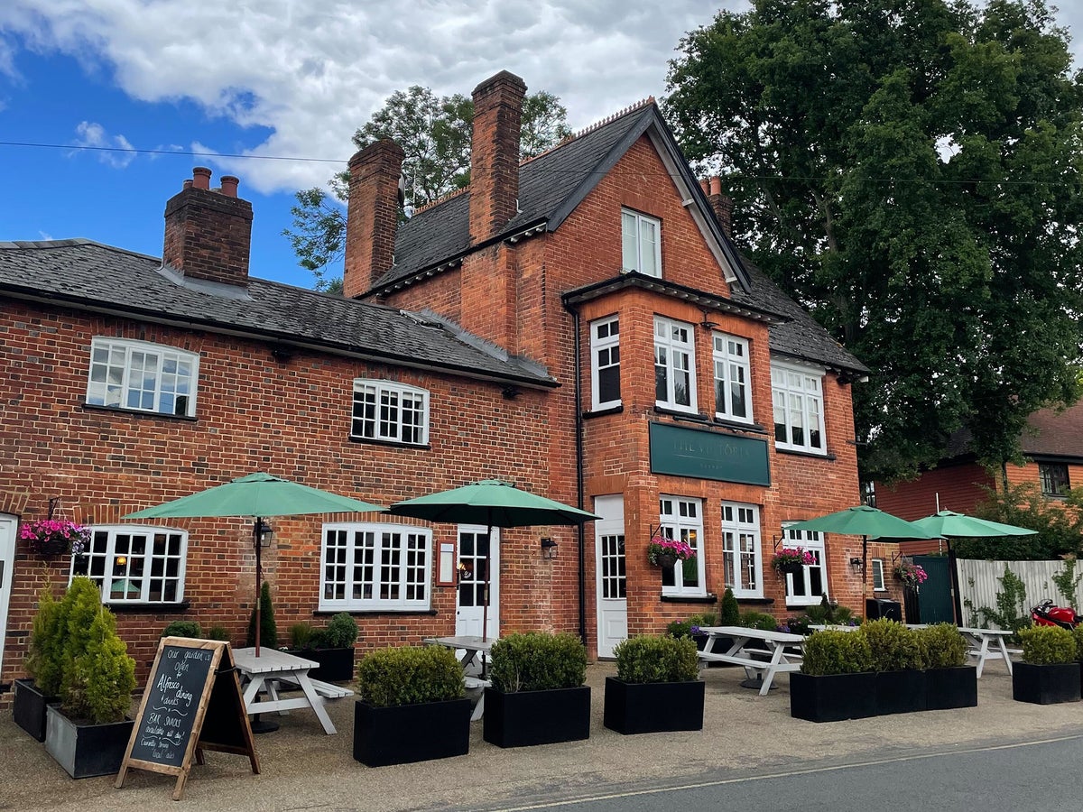 The Victoria, Oxshott: A near perfect Sunday lunch in England’s most expensive village