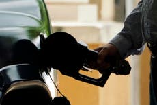 White House economic adviser predicts gas prices will continue to slide throughout July