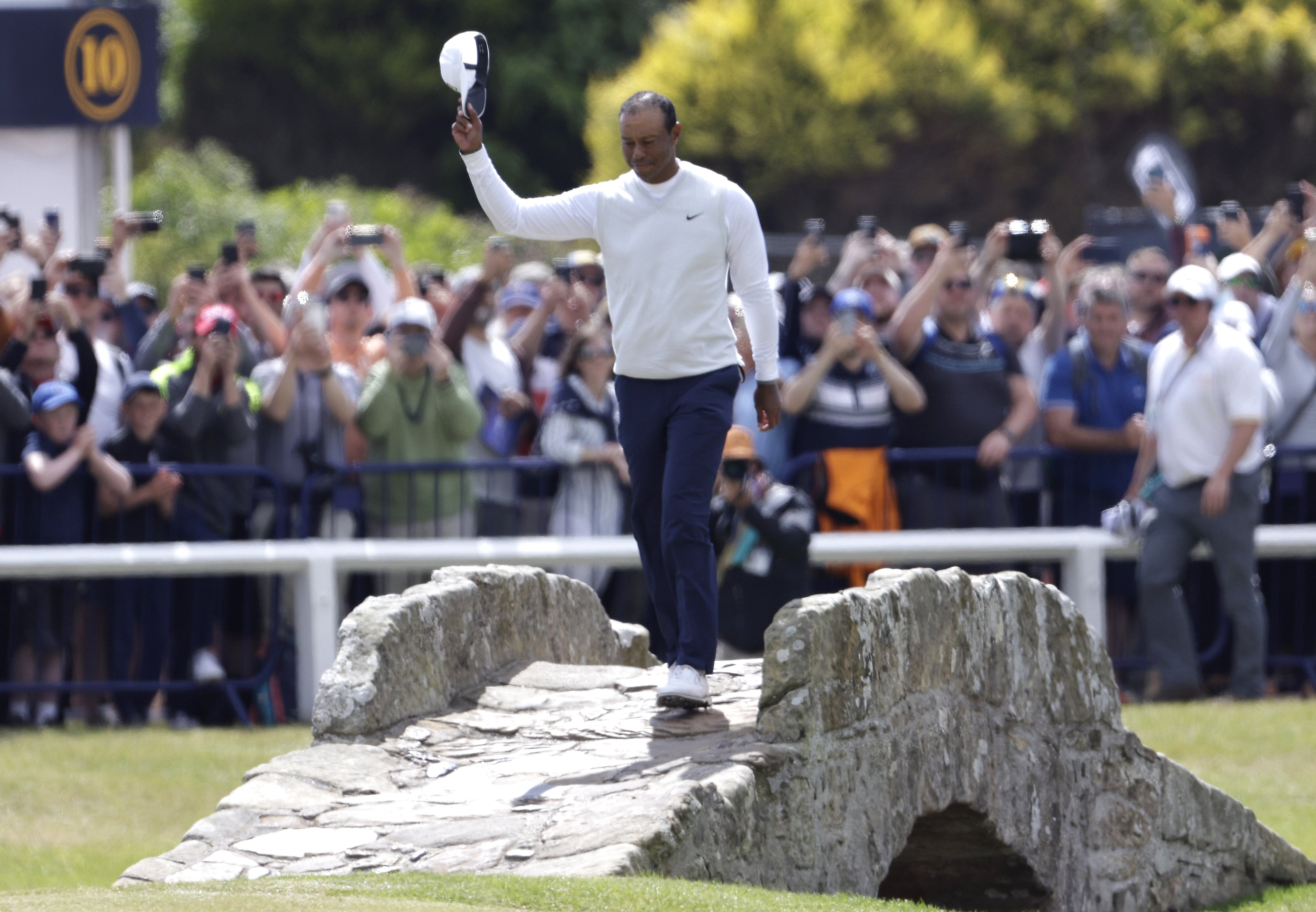 Tiger Woods was given a huge standing ovation as he made his way up the 18th (Richard Sellers/PA)