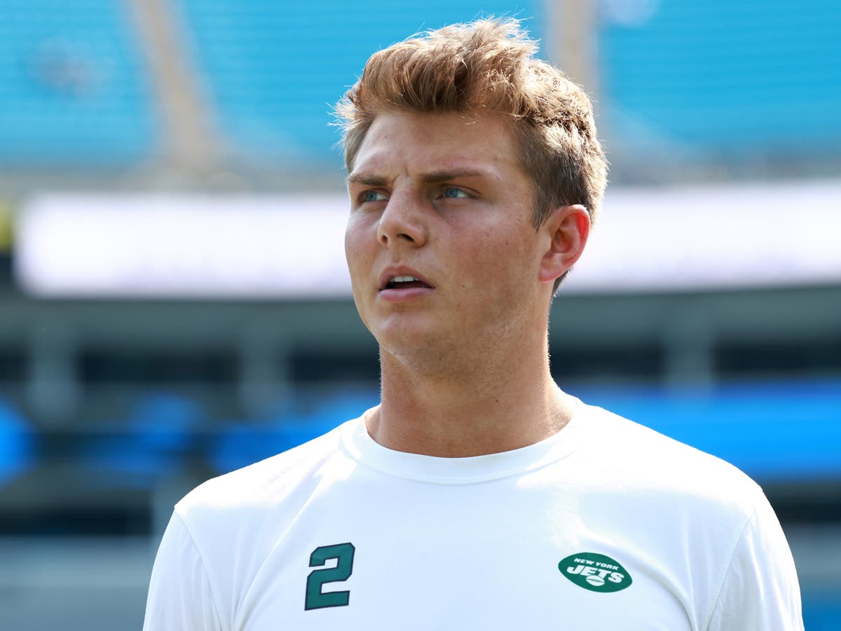 New York Jets quarterback Zach Wilson, 22, 'had affair with his mom's best  friend', star's ex claims