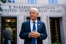 Ex-Trump aide Peter Navarro will stand trial on contempt charges