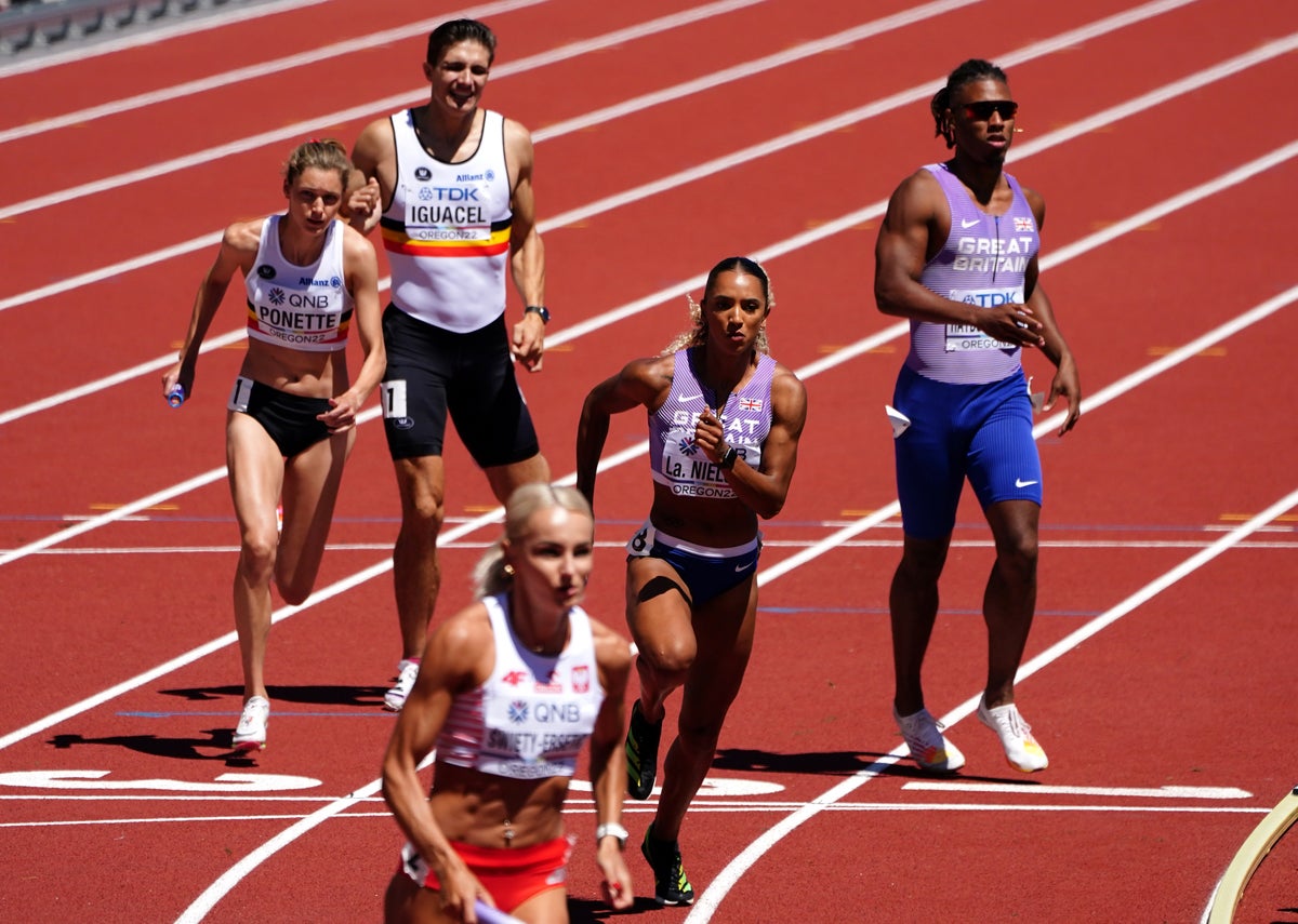 Great Britain suffer mixed 4x400m relay disappointment on opening day of Worlds