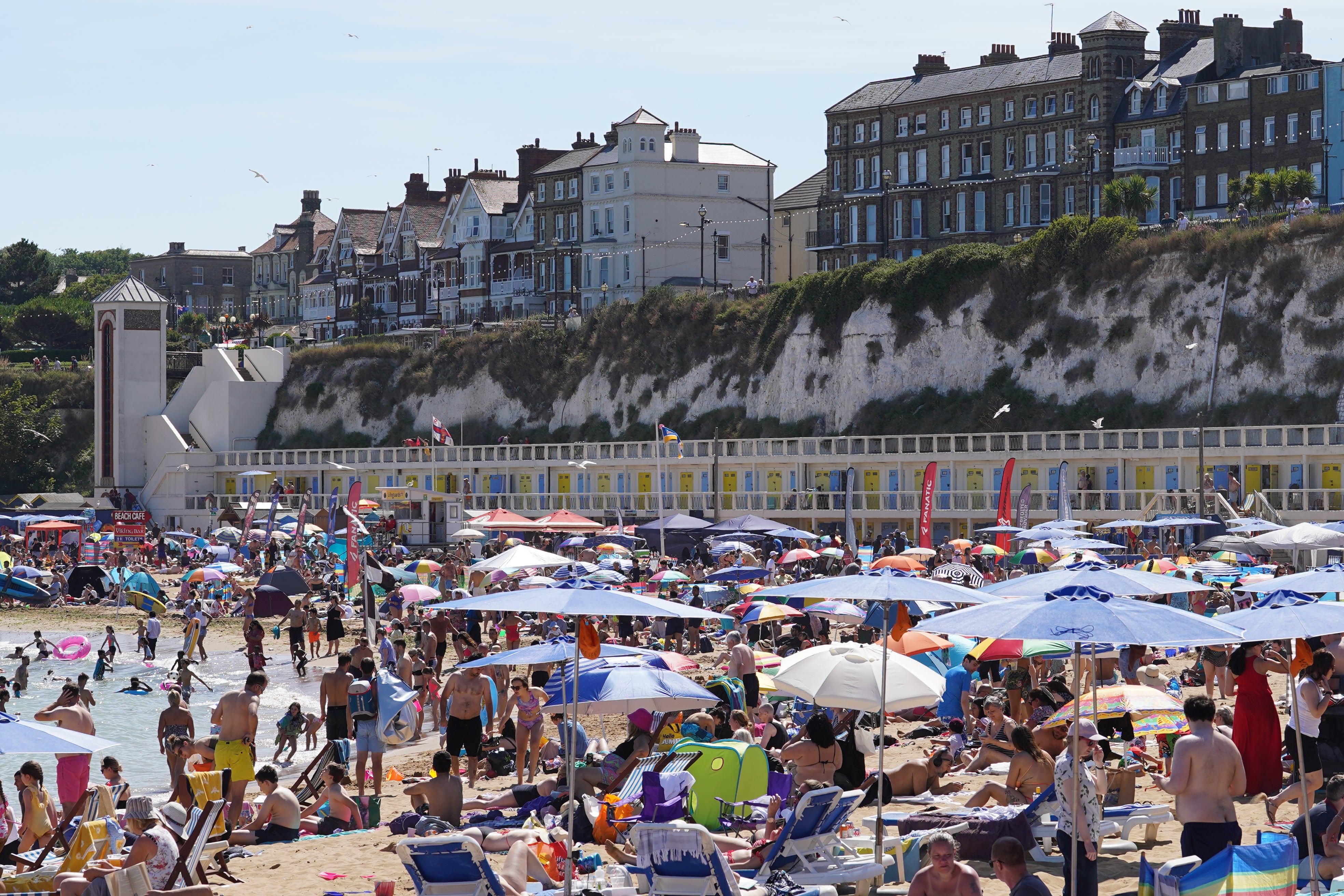 Hundreds of sunbathers at the beach in Broadstairs, Kent (Gareth Fuller/PA)