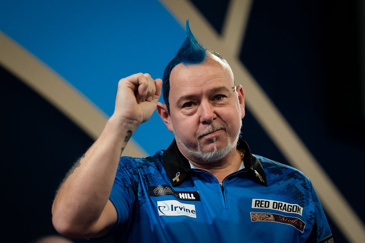 Peter Wright off to impressive start in defence of World Matchplay title