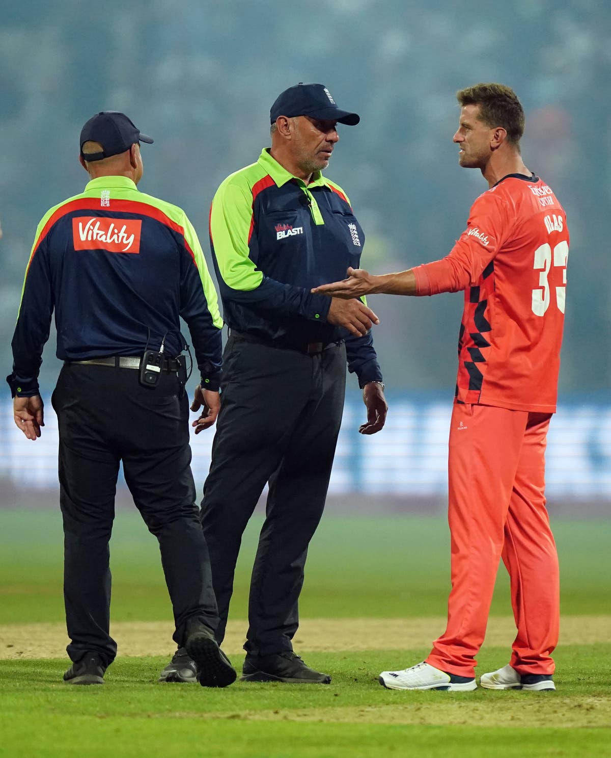 Lancashire&rsquo;s Dane Vilas questions umpires&rsquo; hastiness to annouce dead ball