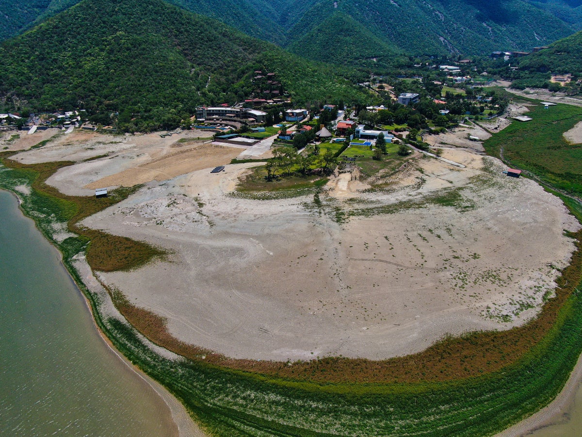 https://static.independent.co.uk/2022/07/17/16/Mexico_Drought_09711.jpg?width=1200