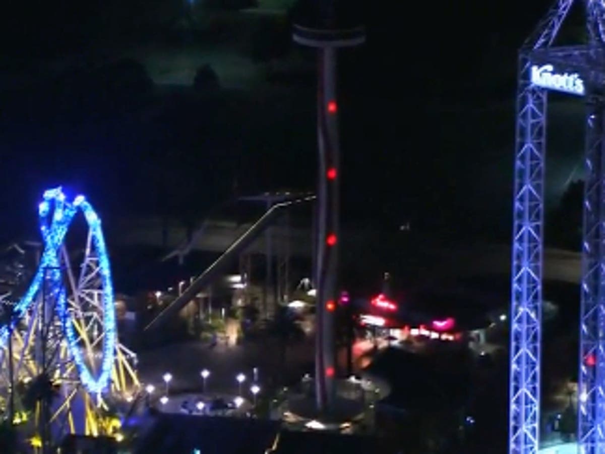 Knott’s Berry Farm Múltiples peleas e informes de disparos obligan a