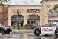 Shooting at Indiana shopping mall leaves four dead including gunman