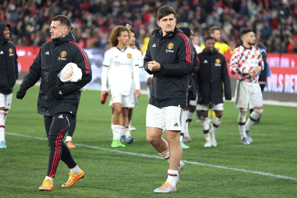 Harry Maguire showed ‘big personality’ after booing, Donny van de Beek claims Harry Maguire showed ‘big personality’ after booing, Donny van de Beek claims