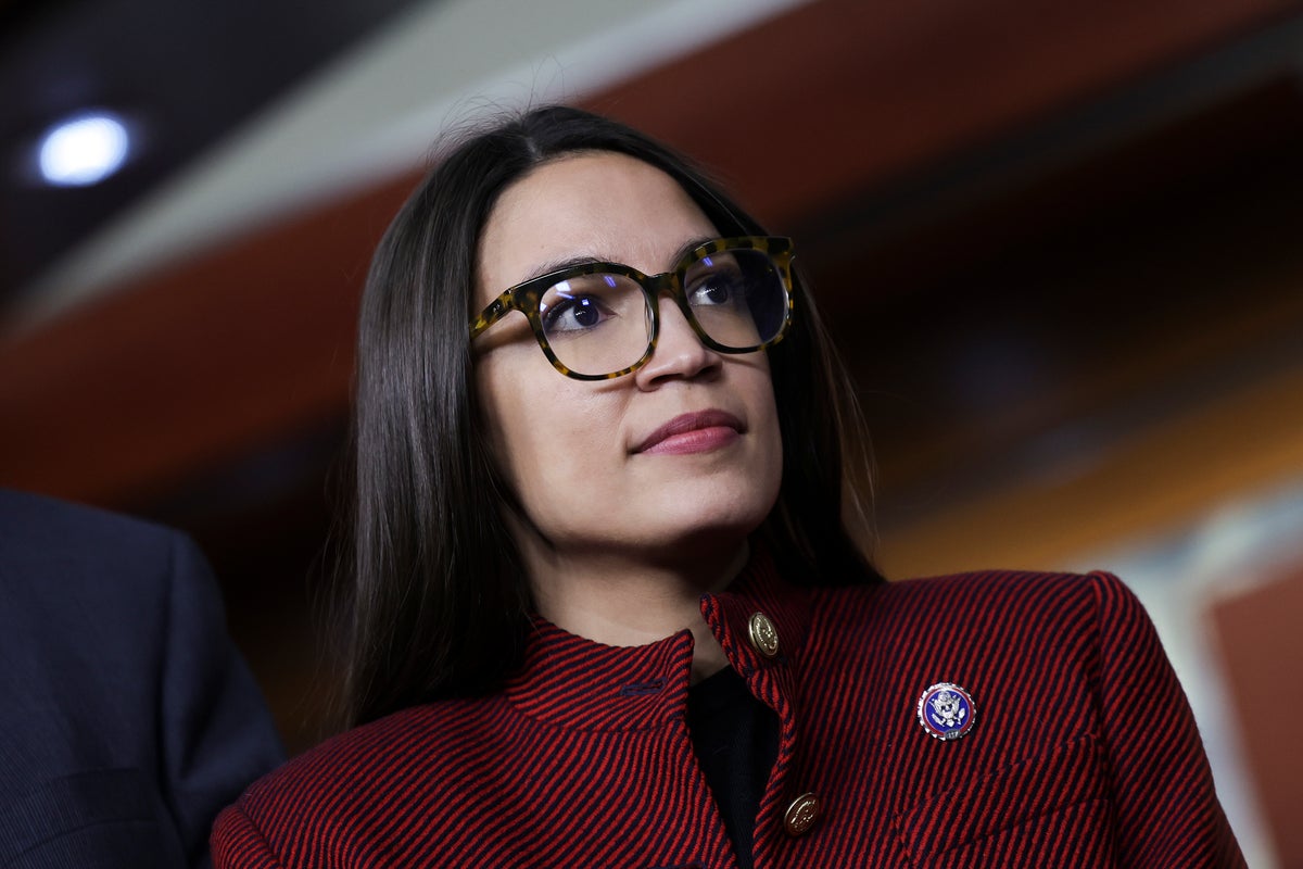 AOC reveals pessimism about running for president: ‘I live in a country that would never let that happen’