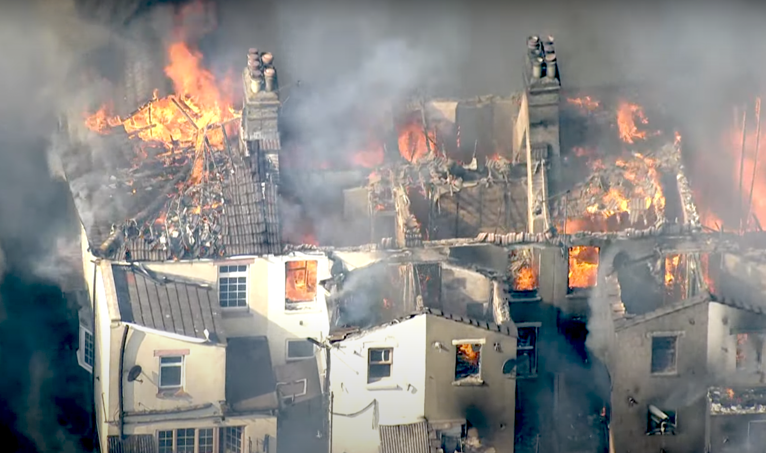 Several houses were destroyed in the fire