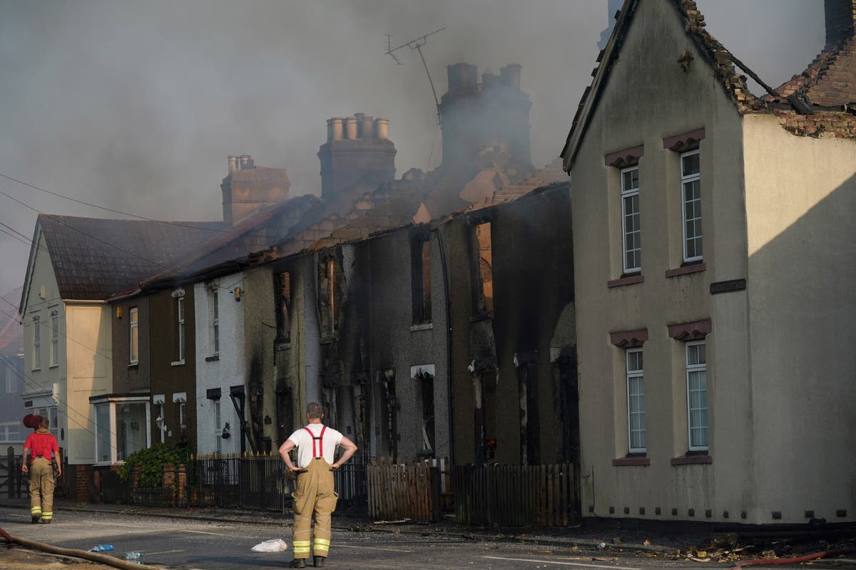 Residents describe &lsquo;worst nightmare&rsquo; as blaze destroys homes