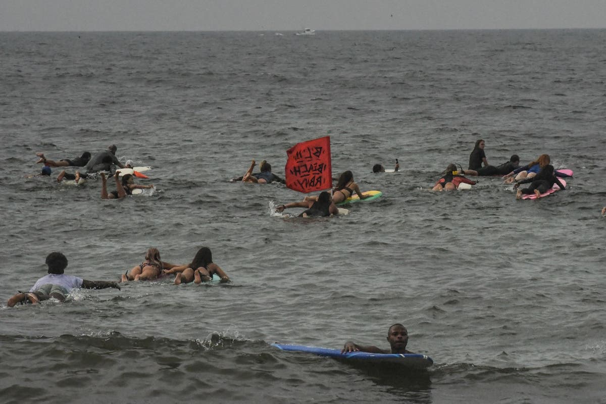 New York City beaches closed to swimmers until further notice after two shark sightings